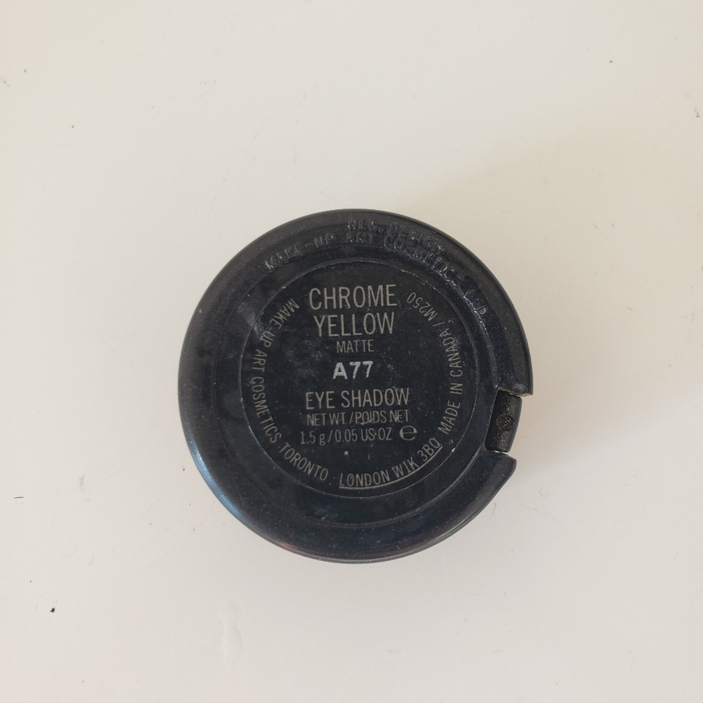 MAC Eyeshadow - Picture 3 of 3